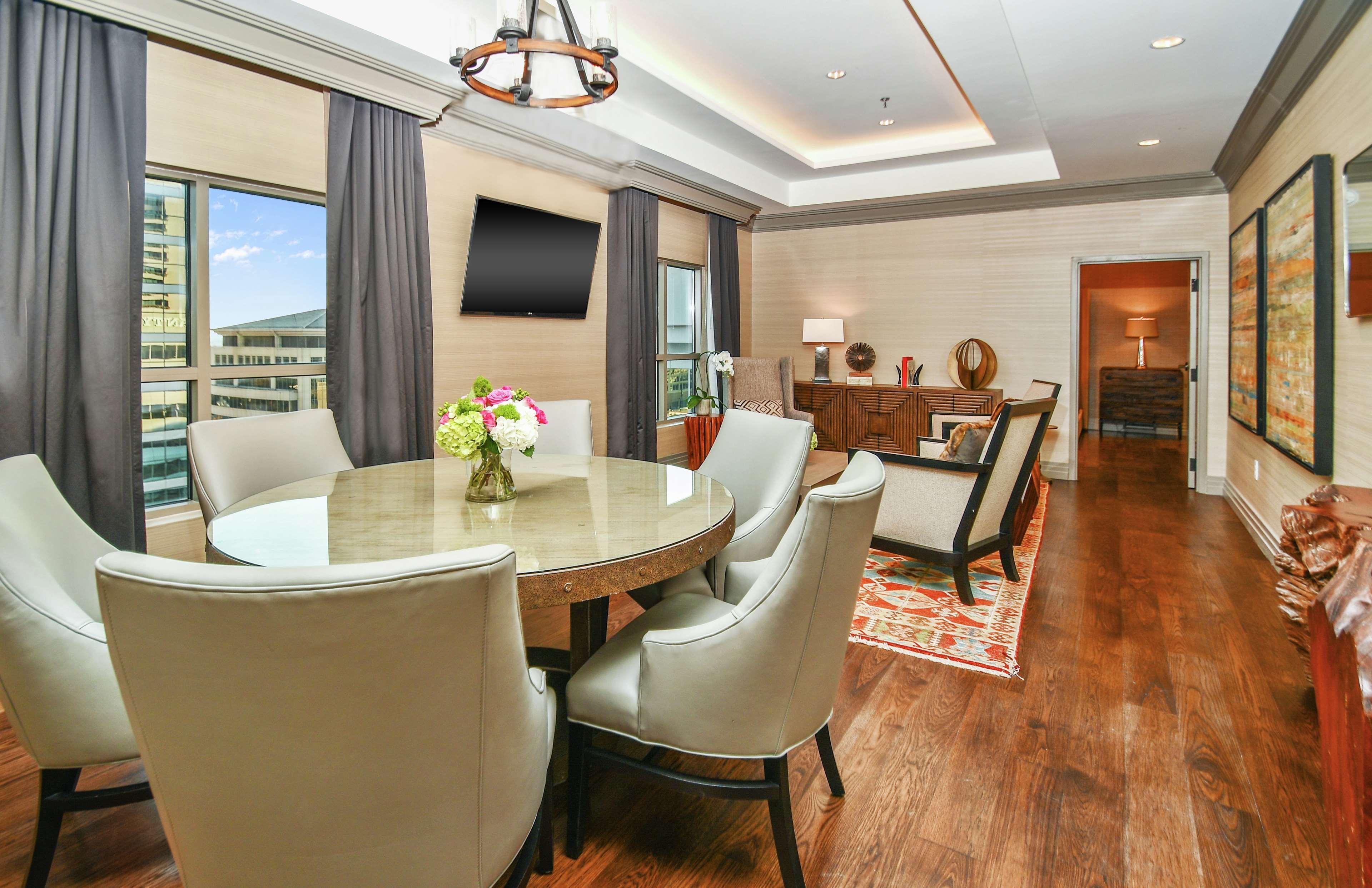 Hilton Dallas-Park Cities Extérieur photo