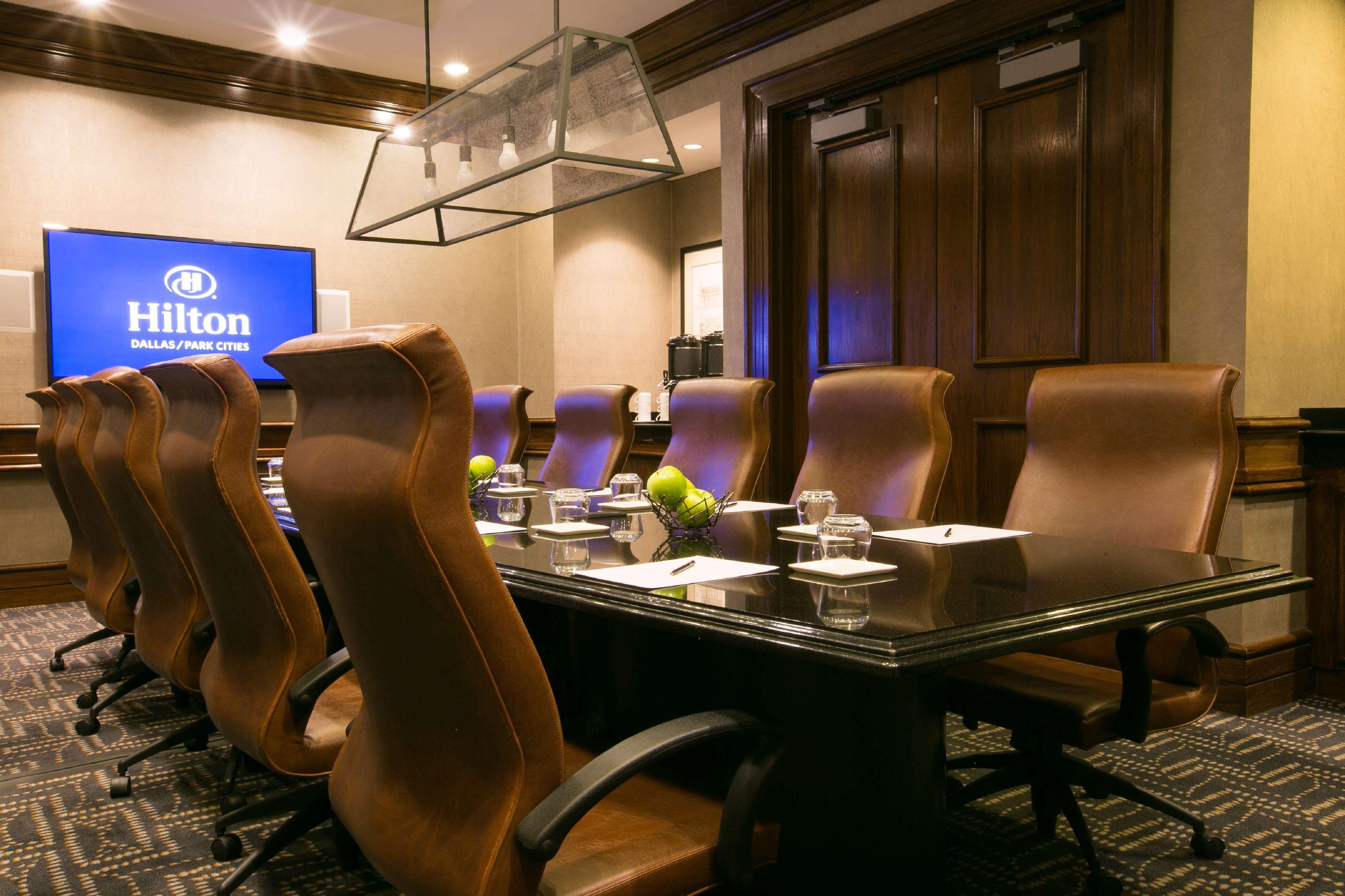 Hilton Dallas-Park Cities Extérieur photo