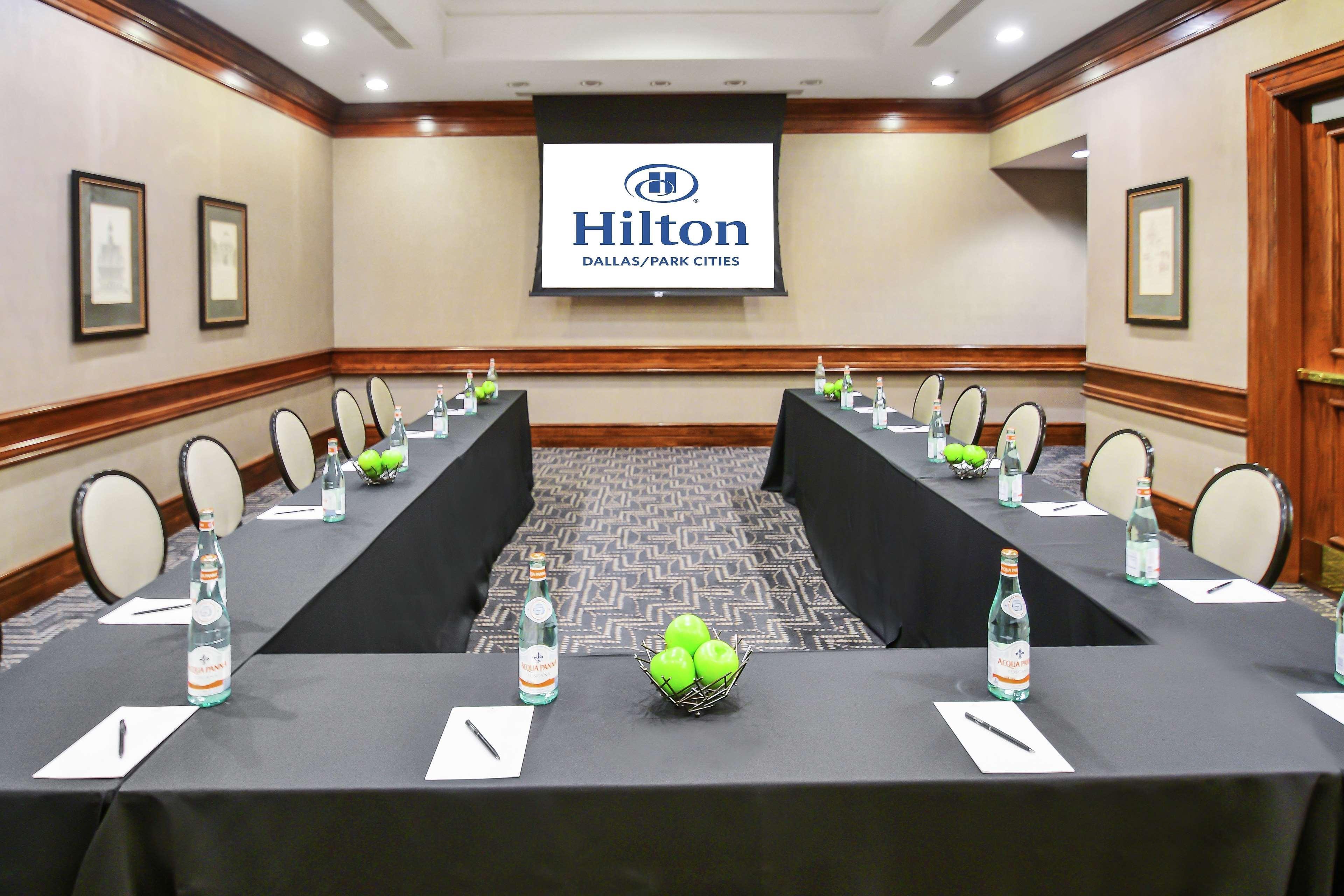Hilton Dallas-Park Cities Extérieur photo