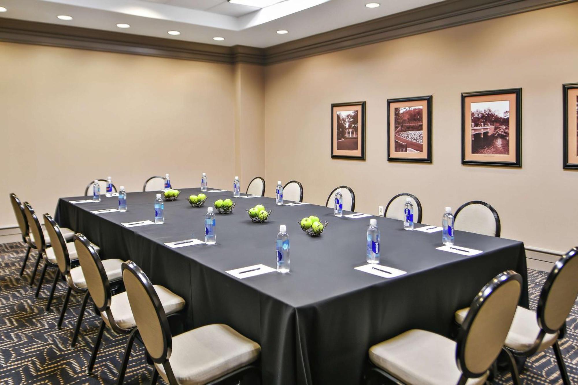 Hilton Dallas-Park Cities Extérieur photo