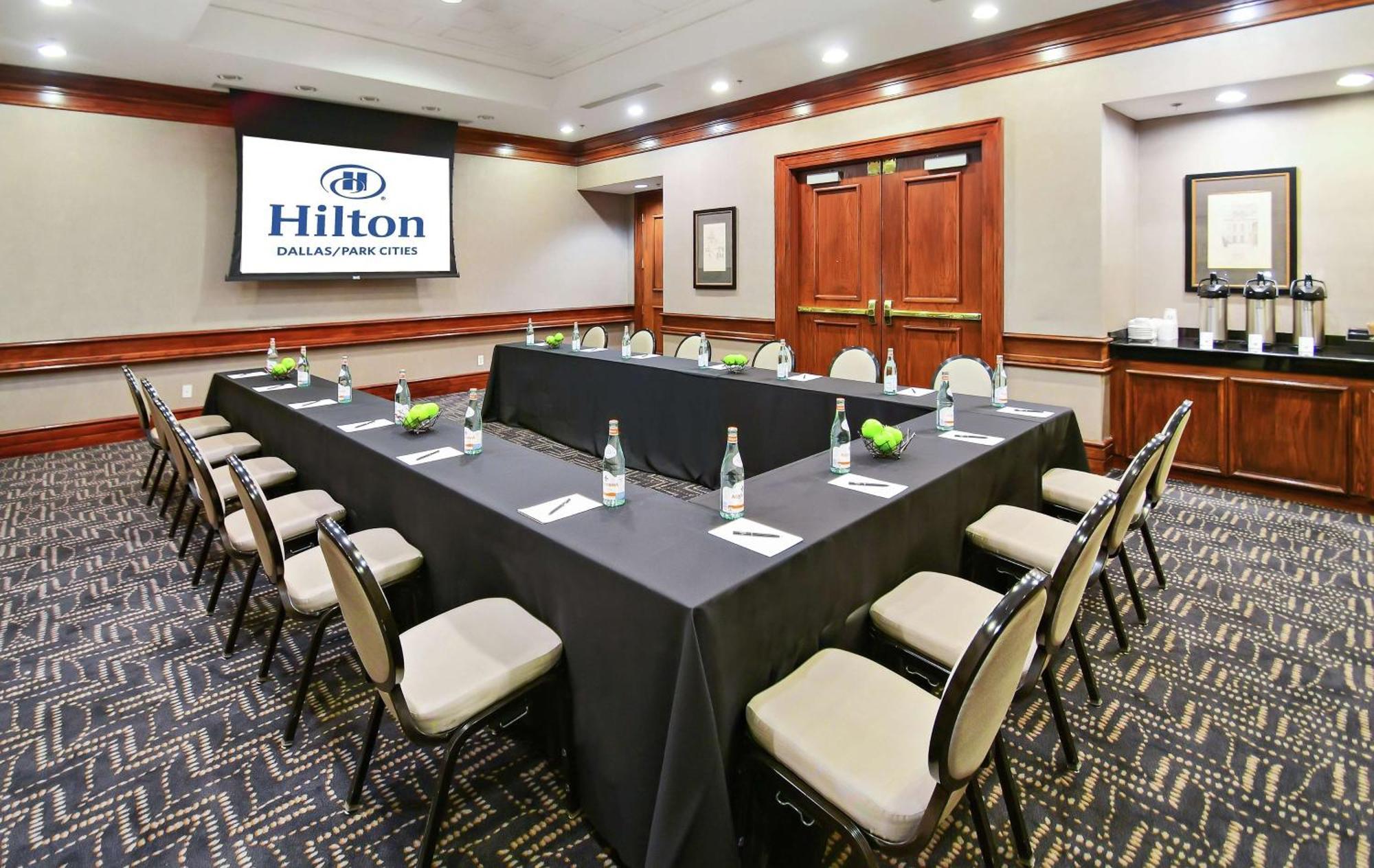 Hilton Dallas-Park Cities Extérieur photo