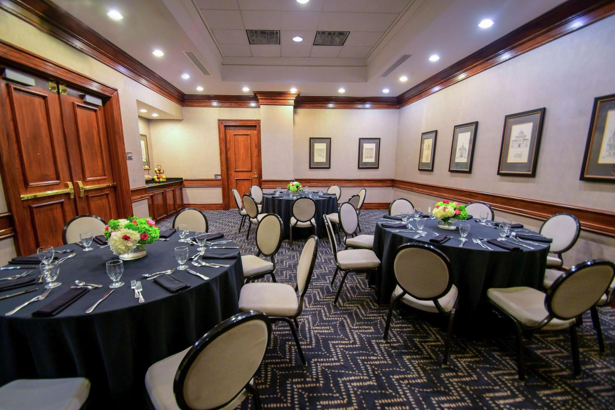 Hilton Dallas-Park Cities Extérieur photo