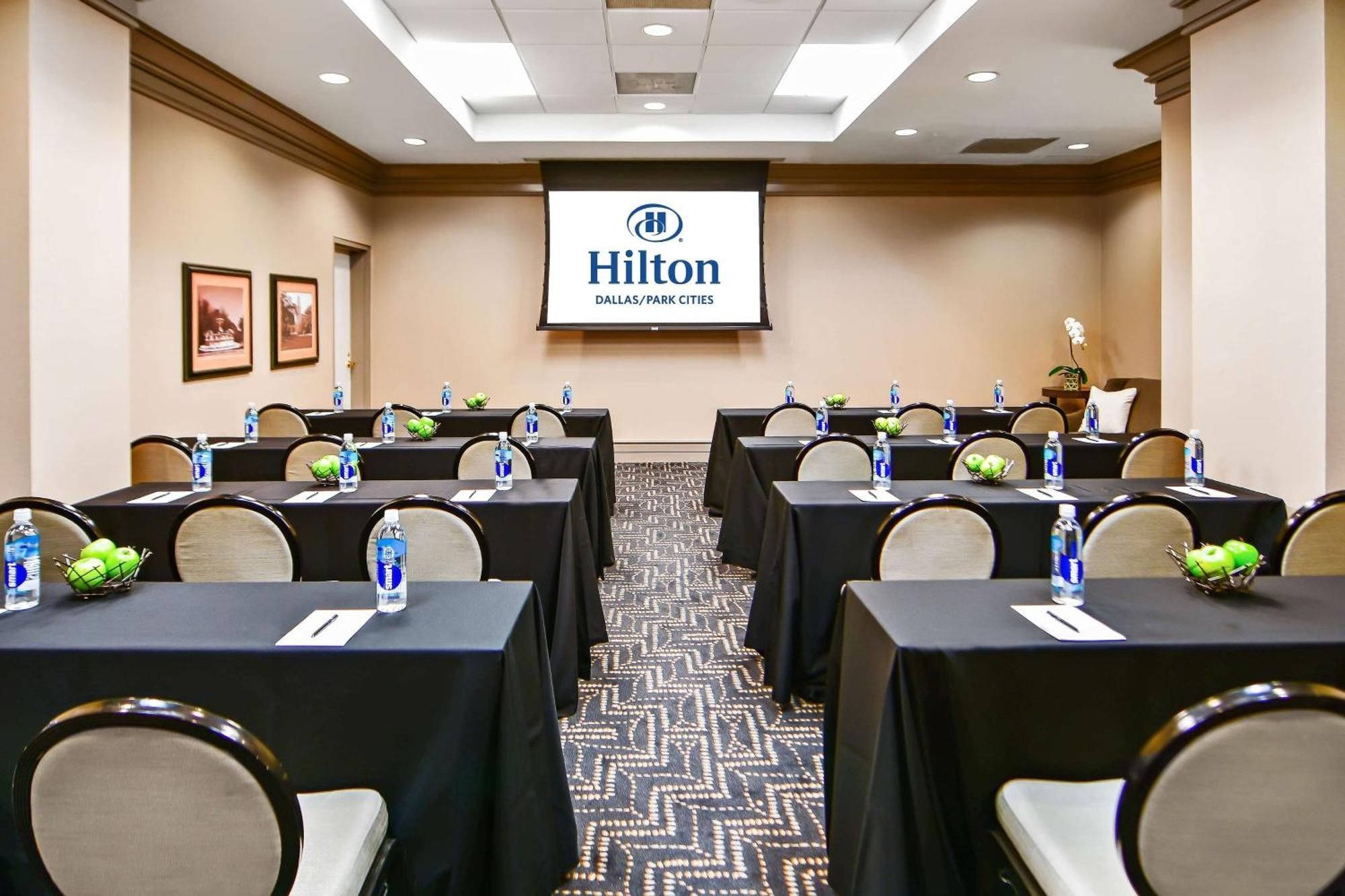 Hilton Dallas-Park Cities Extérieur photo